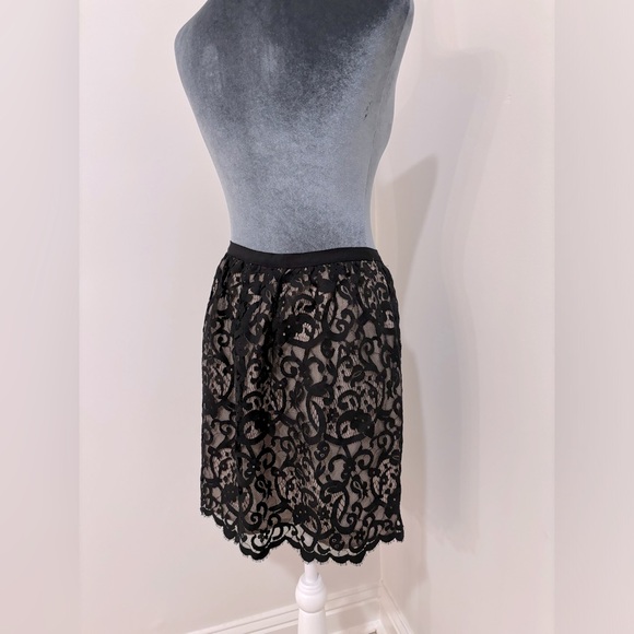 NWT Loft Black Lace Skirt Size 6 *Piece Of Hook Closure Missing - Picture 5 of 12